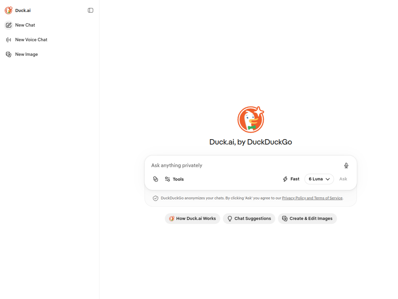 Duck.ai start page by DuckDuckGo with a prompt box, model selector and the note that DuckDuckGo anonymizes chats